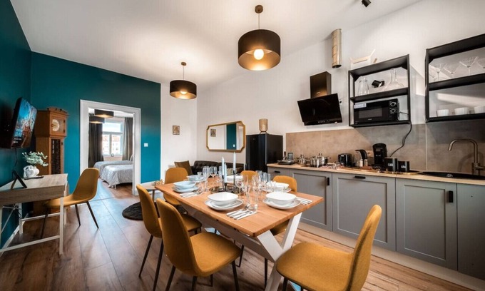 Vinohrady Apartment | Royal Square View Residence