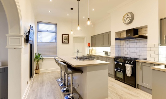 South Cliff Cottage | Royal Victoria House