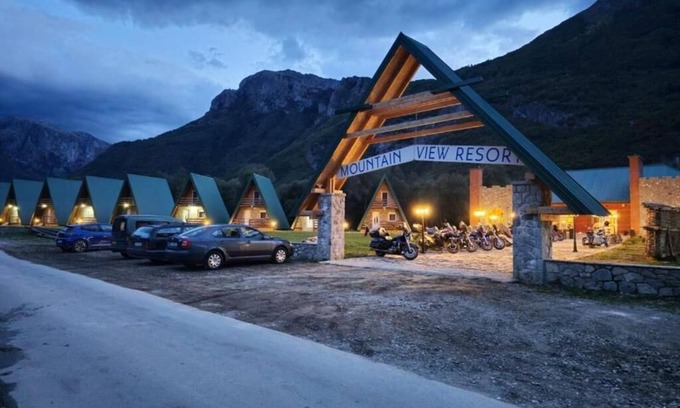 Montenegro House | Royal View Lodge
