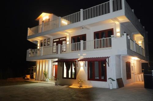Shillong House | ROYALTY GLOBAL HOMESTAY