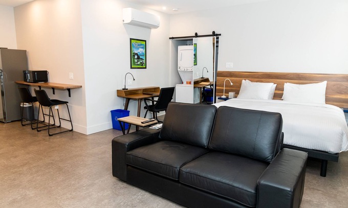 Edmundston Apartment | Royalty should stay here
