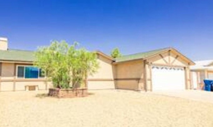 Henderson House | Royalty Stay at 281 Princess Ann Court