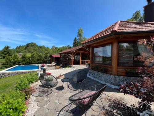 Kupjak Ski Chalet | Roza