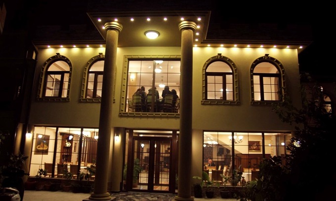 Ranilug Hotel | ROZAFA