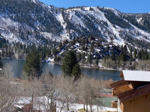 June Lake Apartment | Rr-interlaken 19
