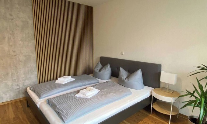 Ottersleben Apartment | RR | Tiny Apartment | Parking | Kitchen | WIFI