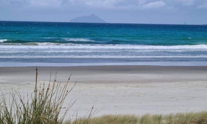 Ruakaka House | Ruakaka Beach holiday home with Pool