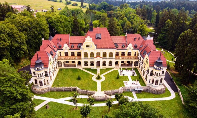 Marianske Lazne Hotel | Rubezahl-Marienbad Luxury Historical Castle Hotel & Golf-Castle Hotel Collection