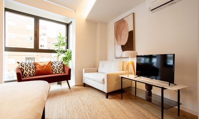 Ciudad Lineal Apartment | Rubik V apartment in Madrid