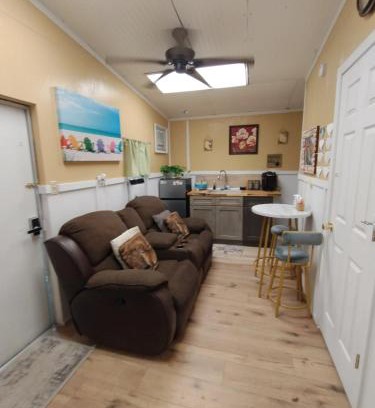 Northeast Pensacola Apartment | Rufi's Retreat