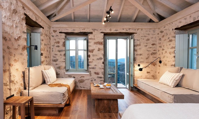 Vamvakou Hotel | Ruga of Vamvakou Homes