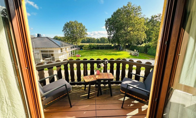 Kolkwitz Apartment | Ruhe und Natur Pur: Moderne Ferienwohnung im Dörflichen Spreewald