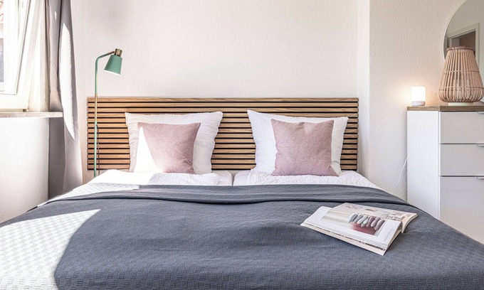Ahrensburg Apartment | Ruhig Gelegen, Nahe zur Ubahn, Modern Eingerichtet