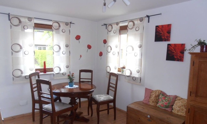 Ebershausen Apartment | Ruhig gelegenes Ferienhaus (76m2) mit Garten & Terrasse