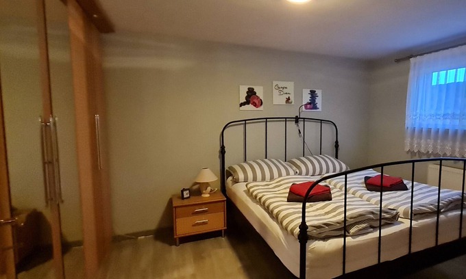 Putlitz Apartment | Ruhige Einliegerwohnung mit Eigenem Zugang in Einfamilienhaus mit Gartennutzung