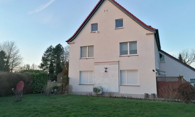 Dortmund Apartment | Ruhige, Renovierte Ferienwohnung im Grünen auf Feuerland -dortmund-