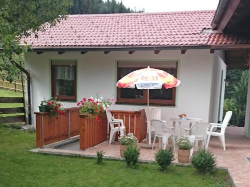 Burggen House | Ruhiges Apartment mit Sauna, Burggen