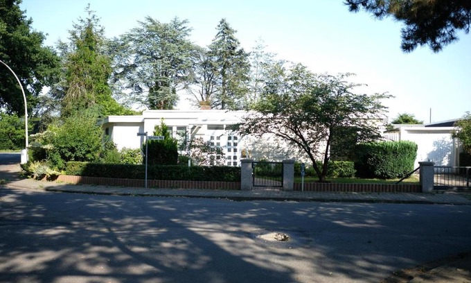 Halstenbek House | Ruhiges Haus mit privatem Garten