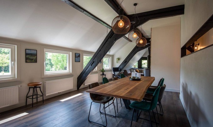 Elkeringhausen Apartment | Ruim Sfeervol Appartement met Tuin Midden in de Natuur in de Buurt van Winterberg
