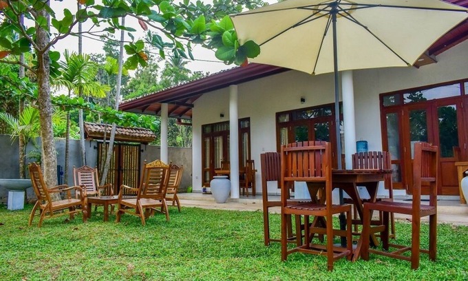 Dodanduwa Villa | Ruk Villa NO 1, Hikkaduwa, srilanka