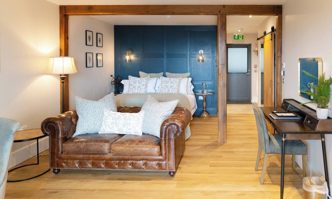 Mallaig Cottage | Rum Studio - UKC6564