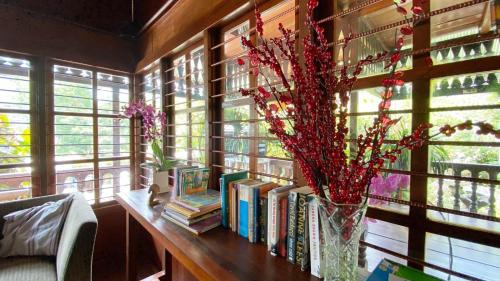 Candikuning House | rumah kayu sulawesi antique