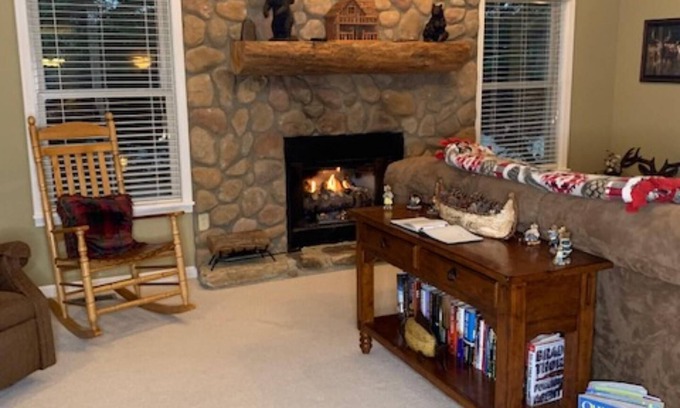 Lake Lure House | Rumbling Bald Resort @ Lake Lure/Golf Cart/Paddle Board. Low cleaning fees.