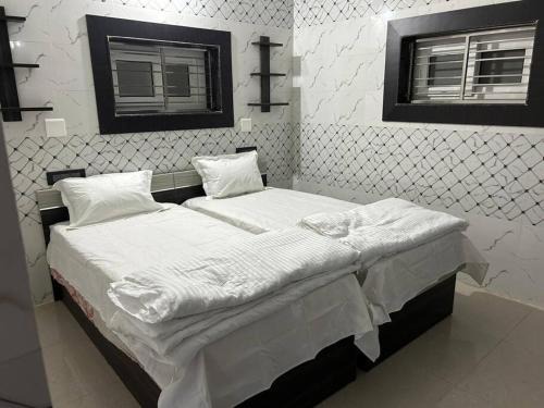 Jayadev Vihar Apartment | Rumi HomeStays