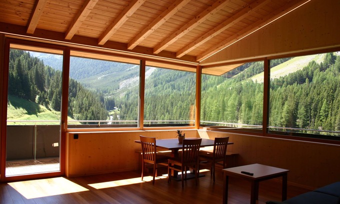 Stelvio Apartment | Rumwaldhof Edelweiss 82-m² apartment with unique view of Ortles