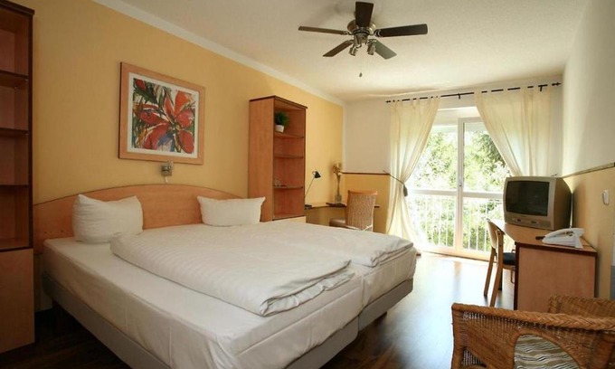 Hallbergmoos Apartment | Runa´s Aparthotel