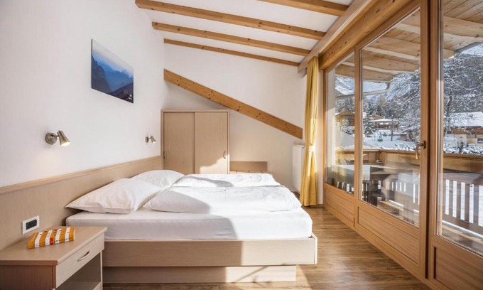 Mareo Apartment | Runcac Apt Gomina