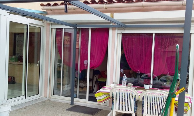 Saint-Cyprien Plage Villa | * RUNNING AND WALKING BEACH * enclosed garden * CLIM * WIFFI * PARKING *