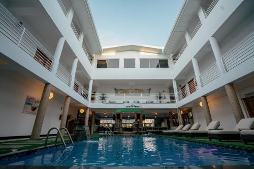 Piarco Hotel | Runway Hotel