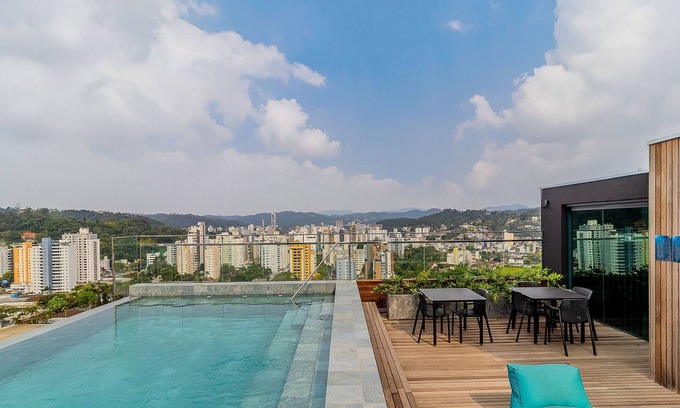 Escola Agricola Apartment | RUP Studios Equipados em Prédio Piscina