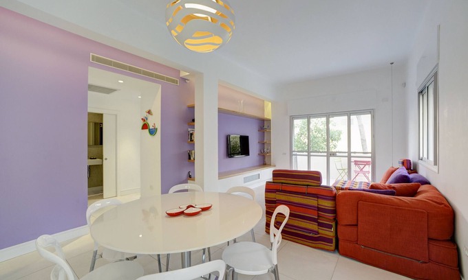 Tel Aviv Apartment | Ruppin St – Stylish 2 Bedroom & Balcony