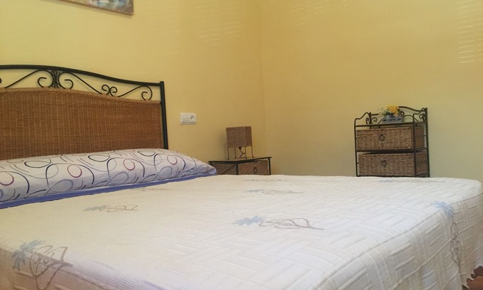 El Castell de Guadalest Apartment | Rural Accommodation El Salat · Sàlvia