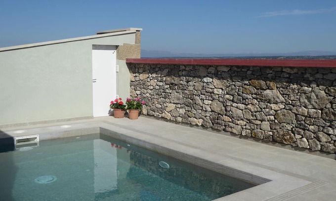 Els Plans de Sio Cottage | Rural accommodation El Paller for 2/4 people or a family
