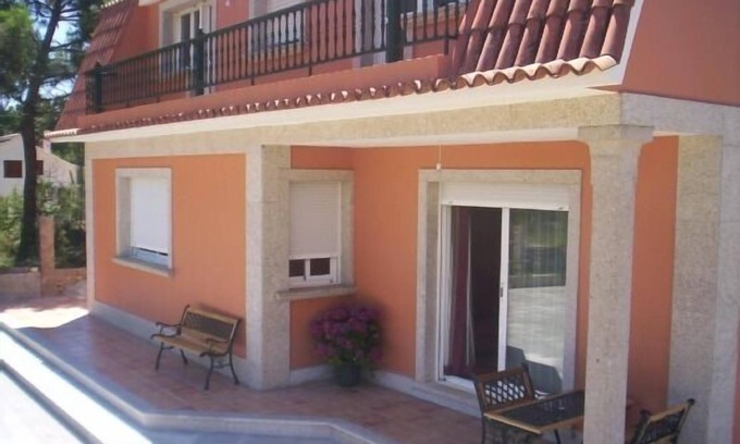Balea Apartment | Rural apartment A Gandara for 5 people WEEKEND SANTA