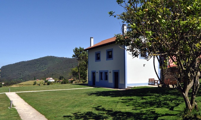 San Martin de Luina Cottage | Rural apartment Casona la Sierra for 4 people