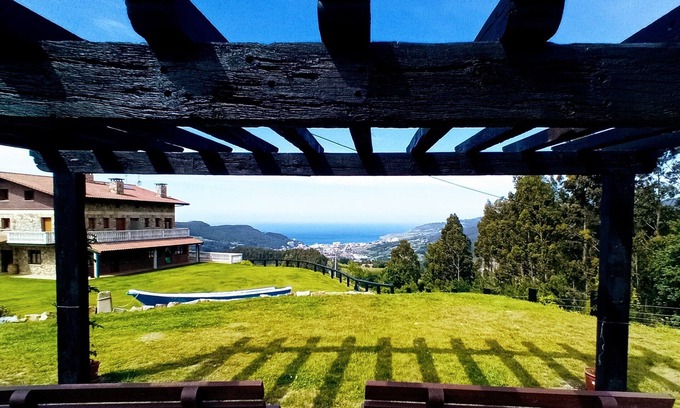Mungia Apartment | Rural apartment with sea views