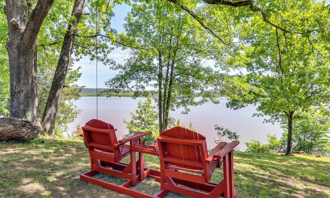 Scranton Cabin | Rural Arkansas Vacation Rental w/Lake Access