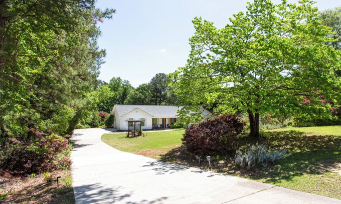 Loganville House | Rural Bliss meets Modern Comfort