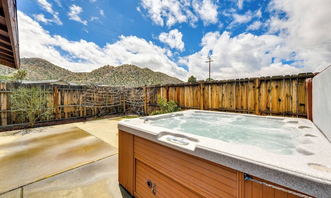 Pioneertown House | Rural California Getaway w/Private Hot Tub