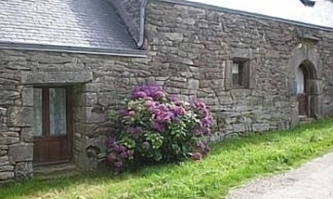 Huelgoat Cottage | Rural Gite Set In 7 Acres, Peaceful Location