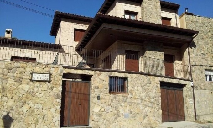 El Real de San Vicente Ski Chalet | Rural house (full rental) El Parador for 2-14 people