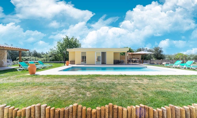 Camparca House | Rural Holiday Home with Pool
