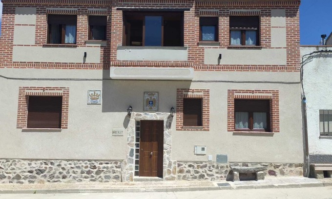 Vega de Santa Maria Cottage | Rural house Baños del Rey with heated pool