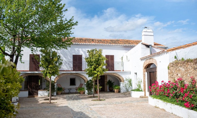 Trujillo Cottage | RURAL HOUSE 5 ROOMS, 21 PEOPLE