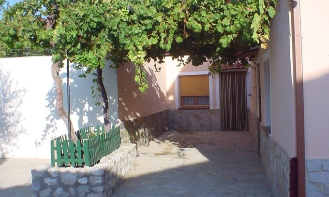 Alcala del Jucar Cottage | Rural house "casa del cerro III" barbecue fireplace patio 350m, river beach 5min