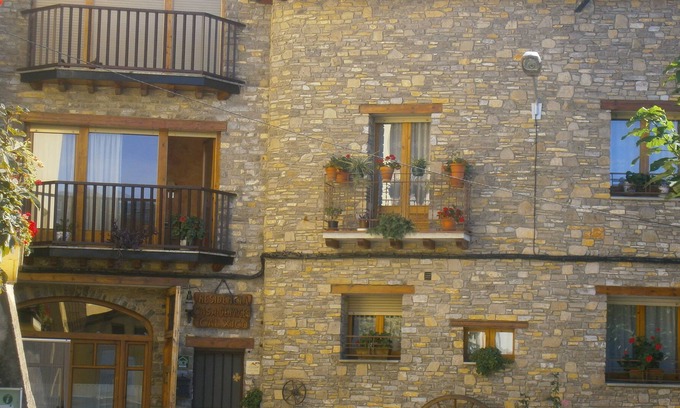 Adrall Cottage | RURAL HOUSE CAL XICO Double Superior BREAKFAST (optional elevator)